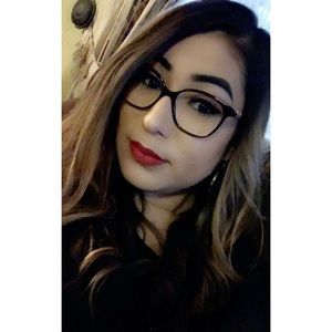 Meet your Posher, Krysta